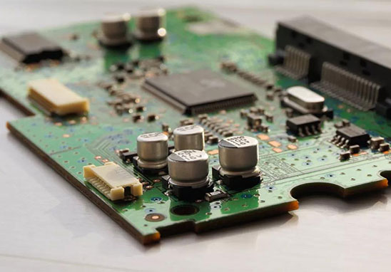 PCB制板工藝中的過孔塞油是什么意思？